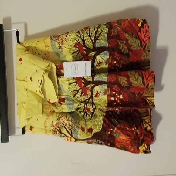 Fall Themed Skirt - Picture 1 of 4